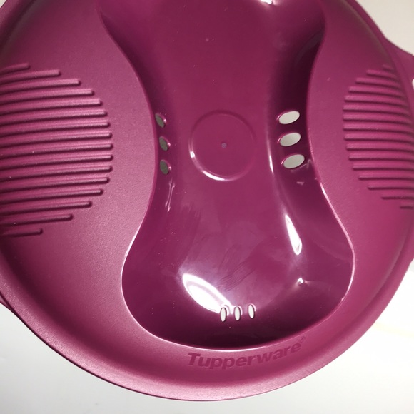 Tupperware 3 Piece Microwave Steamer. 2.2 Liters. Very Good Condition. - Picture 6 of 9
